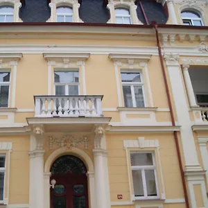 U Zlate Koruny Apartment
